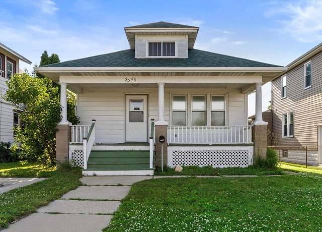 Property at 5549 32nd Ave, Kenosha, WI 53144, 2 beds, 1.5 baths