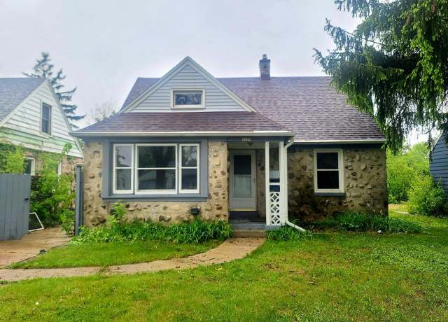 Property at 5129 N 62nd St, Milwaukee, WI 53218, 3 beds, 1 bath