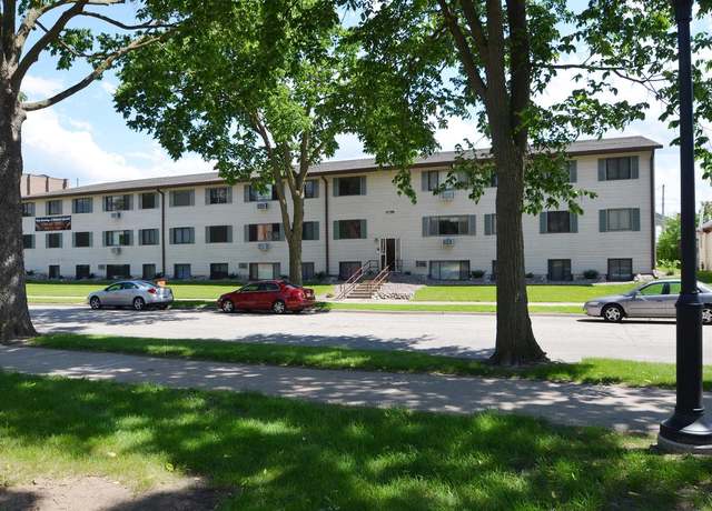 Property at 1414 Pine St, La Crosse, WI 54601