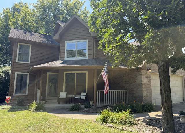 Property at 1111 97th St, Pleasant Prairie, WI 53158, 3 beds, 2.5 baths