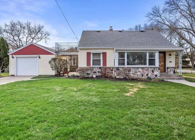 Property at 3749 S 1st St, Milwaukee, WI 53207, 3 beds, 1.5 baths