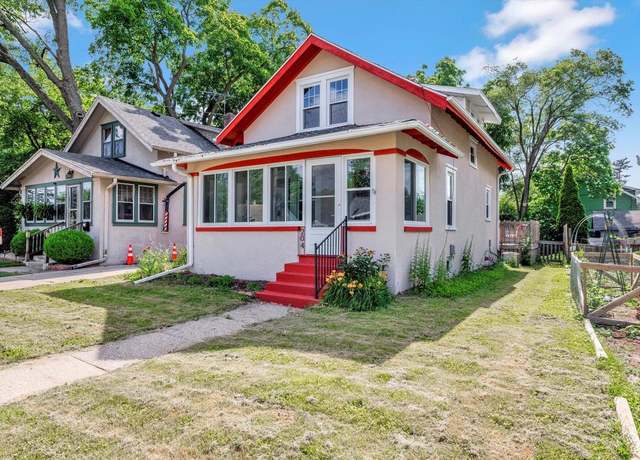 Property at 204 S West Ave, Waukesha, WI 53186, 3 beds, 1 bath