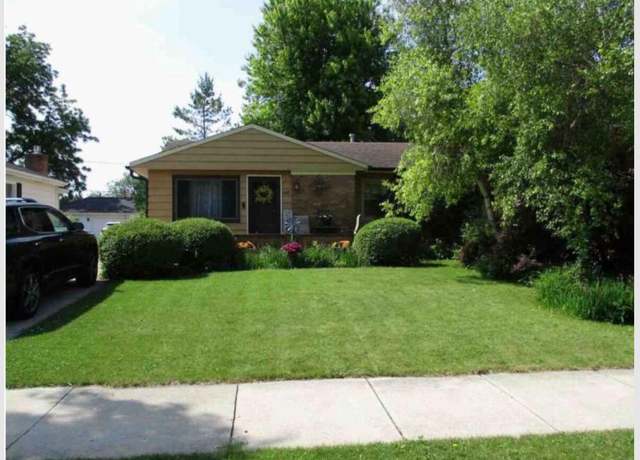 Property at 4117 Graceland Blvd, Racine, WI 53405, 3 beds, 1 bath