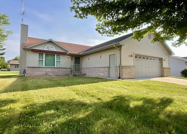Property at 258 Ann Dr, Sheboygan, WI 53083, 3 beds, 2.5 baths
