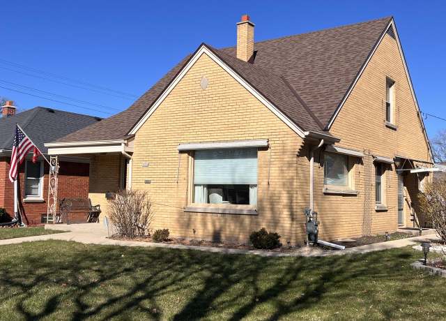Property at 3050 N 87th St, Milwaukee, WI 53222, 3 beds, 2 baths