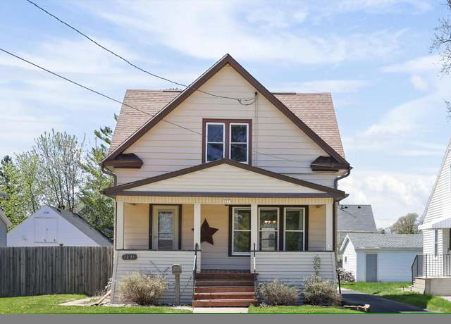 Property at 1231 Eastman St, Oshkosh, WI 54901, 3 beds, 1 bath
