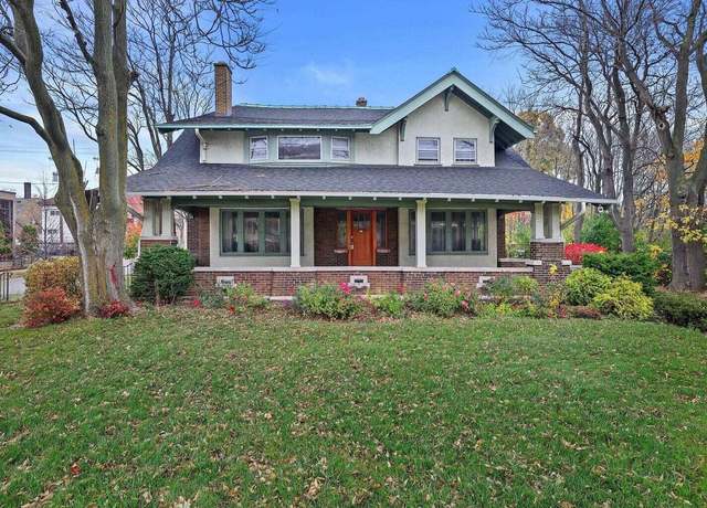 Property at 3316 W Wisconsin Ave, Milwaukee, WI 53208, 6 beds, 2 baths