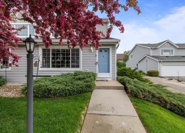Property at 10096 W Whitnall Edge Dr Unit A, Franklin, WI 53132, 2 beds, 2.5 baths
