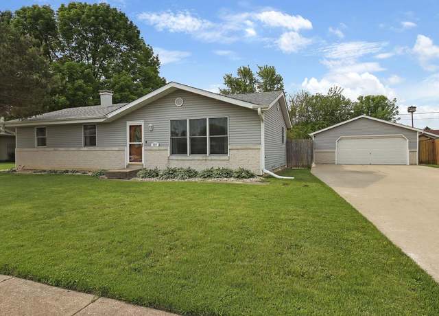 Property at 5813 67th St, Kenosha, WI 53142, 3 beds, 2 baths