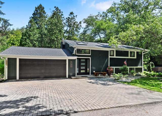 Property at 350 S Lower Gardens Rd, Fontana, WI 53125, 3 beds, 2 baths