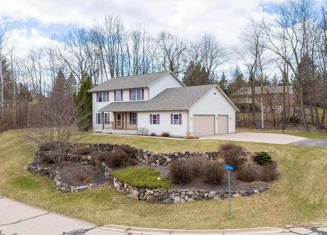Property at 731 Hidden View Ct, Slinger, WI 53086, 3 beds, 3.5 baths