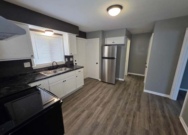 Property at 8594 W Villard Ave, Milwaukee, WI 53225, 3 beds, 1.5 baths
