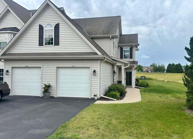 Property at 1795 Woodland Way, Slinger, WI 53086, 2 beds, 2 baths