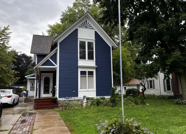 Property at 115 S Eighth St, Delavan, WI 53115, 5 beds, 2 baths