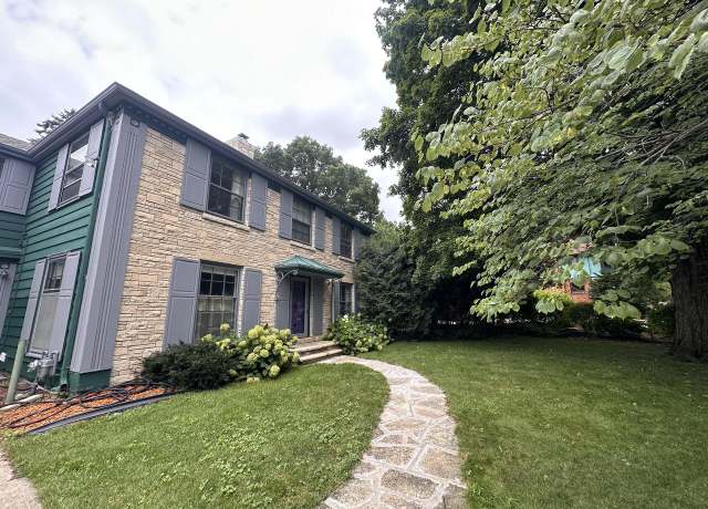 Property at 77 Woodland Ave, Fond Du Lac, WI 54935, 4 beds, 3 baths