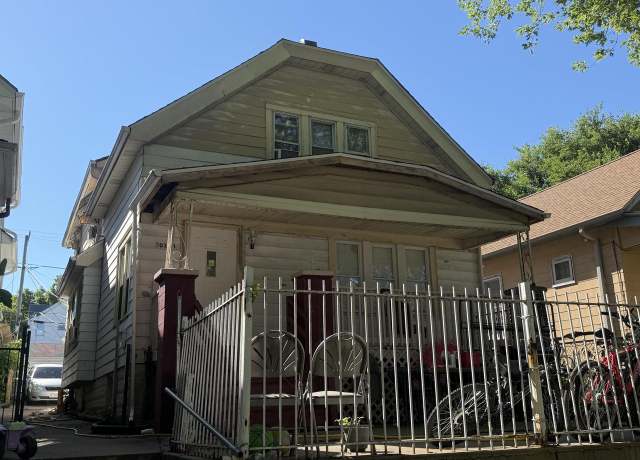 Property at 2035 S 7th St, Milwaukee, WI 53204, 4 beds, 2 baths