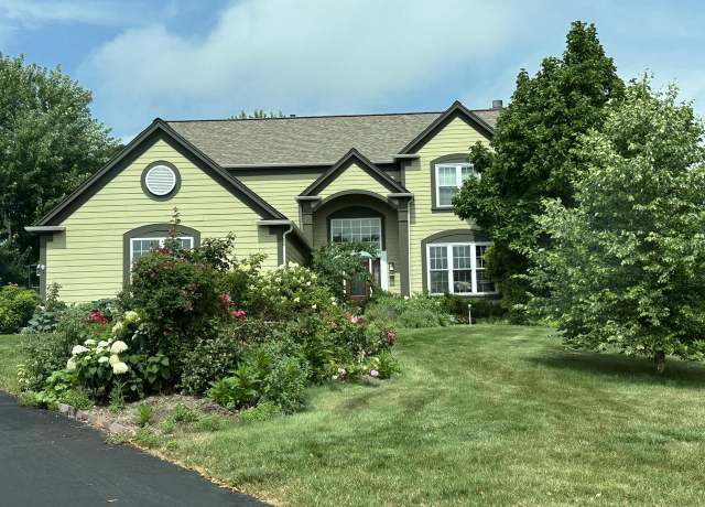 Property at N103W14618 Rainberry Ct, Germantown, WI 53022, 4 beds, 3.5 baths