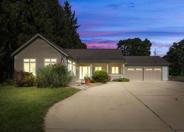 Property at 7660 S North Cape Rd, Franklin, WI 53132, 3 beds, 2 baths