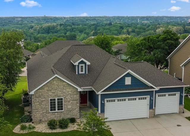 Property at 480 S Boulder Ridge Dr, Lake Geneva, WI 53147, 4 beds, 4 baths
