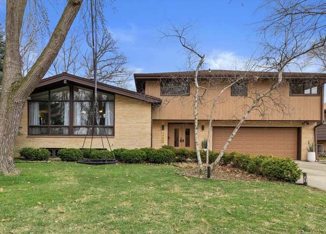 Property at 4454 N 110th St, Wauwatosa, WI 53225, 4 beds, 2.5 baths