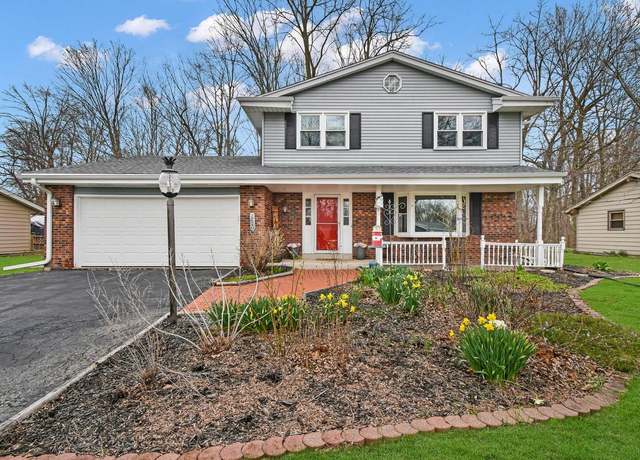 Property at 7620 S 70th St, Franklin, WI 53132, 3 beds, 1.5 baths