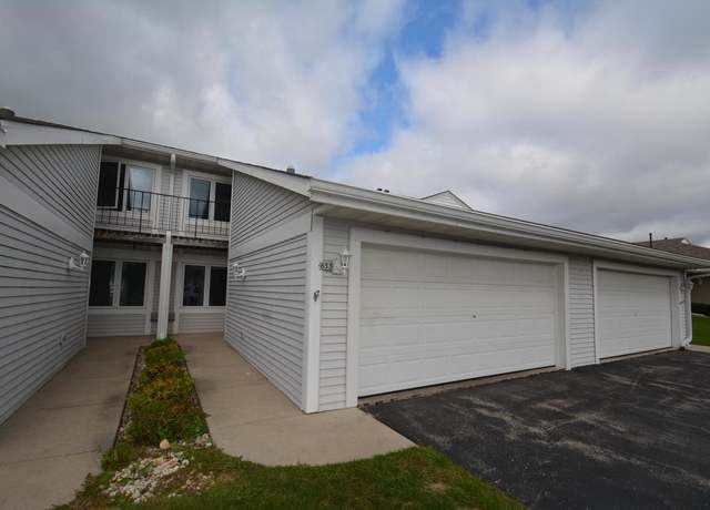 Property at 653 Hartford Sq, Hartford, WI 53027, 3 beds, 2 baths