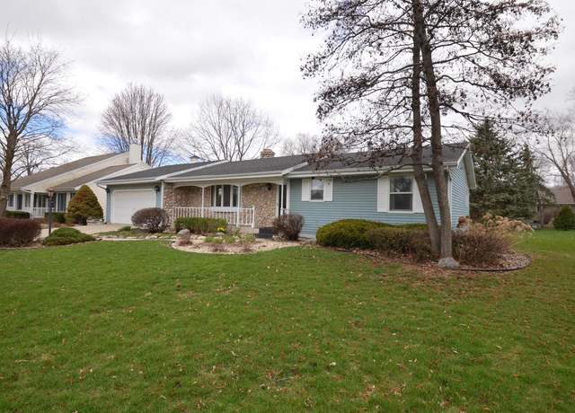 Property at 1105 W Blackhawk Dr, Fort Atkinson, WI 53538, 3 beds, 2 baths