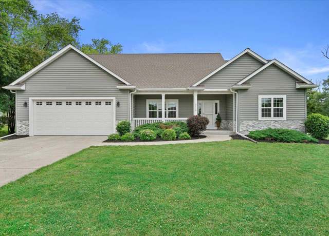 Property at 3710 W Drexel Ave, Franklin, WI 53132, 3 beds, 2 baths