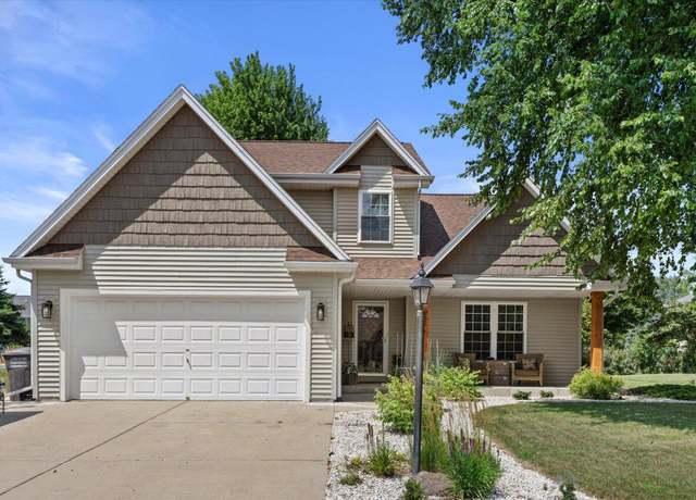Property at 942 Spring Waters Dr, Oconomowoc, WI 53066, 3 beds, 3.5 baths