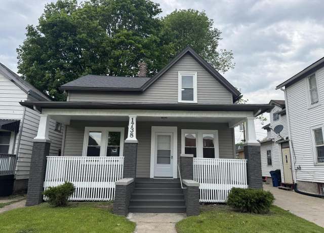 Property at 1738 Center St, Racine, WI 53403, 3 beds, 1 bath