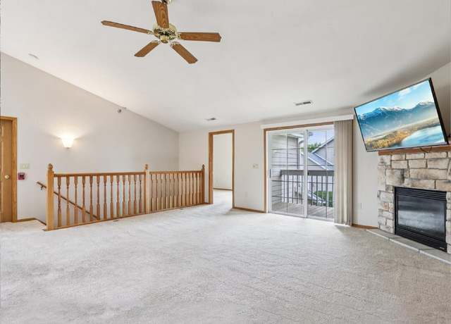 Property at 1040 River Place Blvd #4, Waukesha, WI 53189, 3 beds, 2 baths