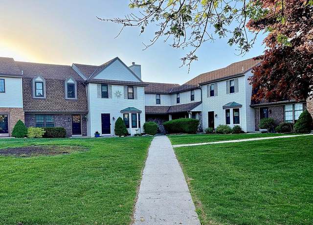 Property at 330 Willow Grove Dr Unit E, Pewaukee, WI 53072, 2 beds, 1.5 baths