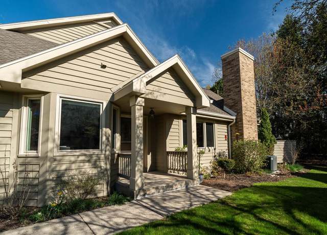 Property at N21W24129 Dorchester Dr Unit 18A, Pewaukee, WI 53072, 2 beds, 2 baths