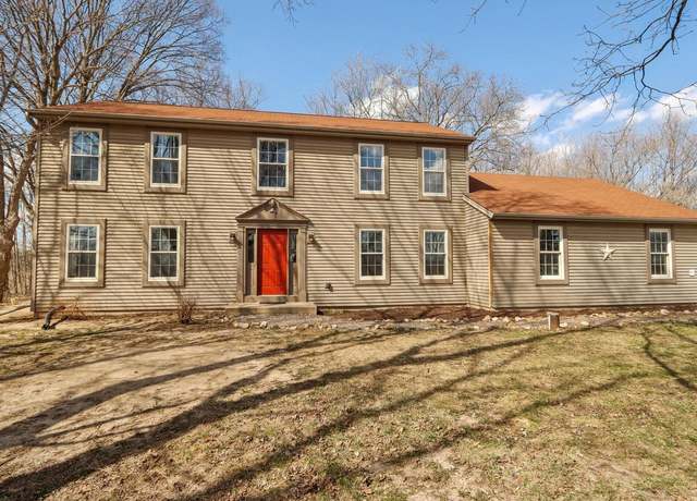 Property at 34627 High Dr, East Troy, WI 53120, 4 beds, 2.5 baths