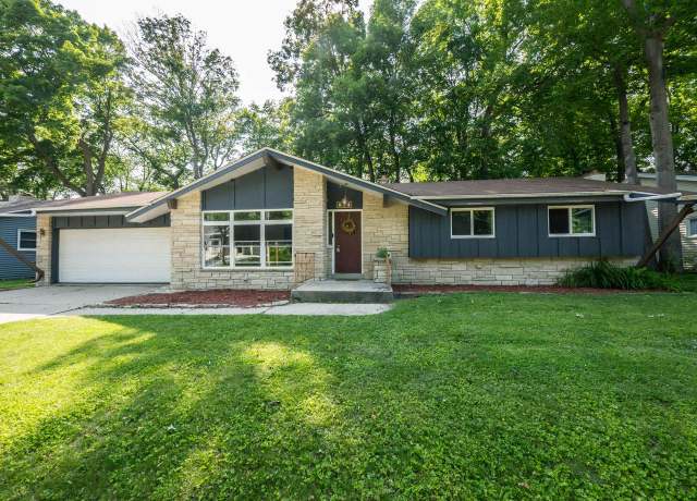 Property at 614 Decker Dr, West Bend, WI 53090, 3 beds, 2.5 baths