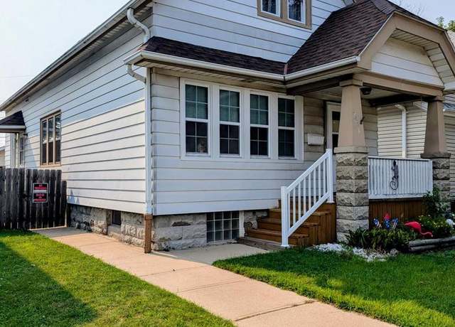 Property at 2673 S 30th St, Milwaukee, WI 53215, 3 beds, 1 bath