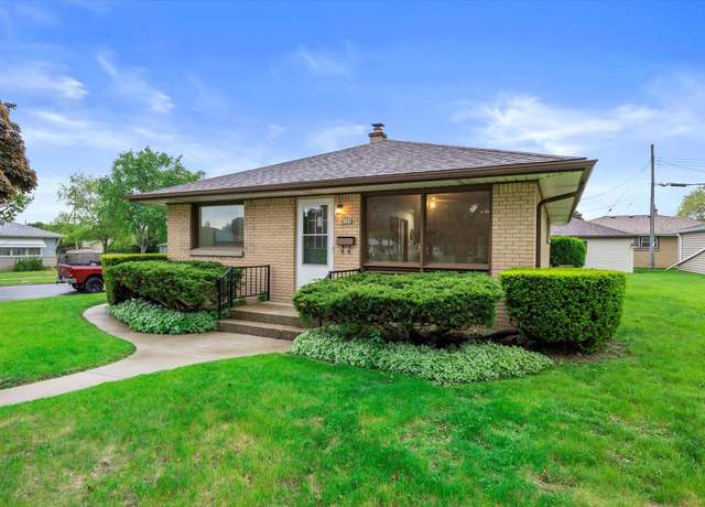 Property at 8305 W Ohio Ave, Milwaukee, WI 53219, 3 beds, 1.5 baths