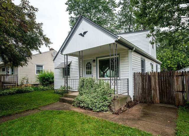 Property at 7816 W Palmetto Ave, Milwaukee, WI 53218, 3 beds, 1 bath