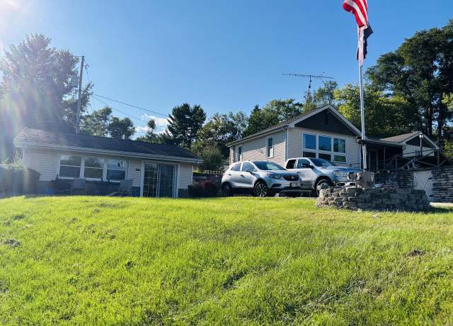 Property at 8326 Fish Hatchery Rd, Burlington, WI 53105, 3 beds, 1.5 baths