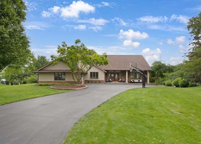 Property at 17835 Colline Vue Ct, Brookfield, WI 53045, 4 beds, 3.5 baths