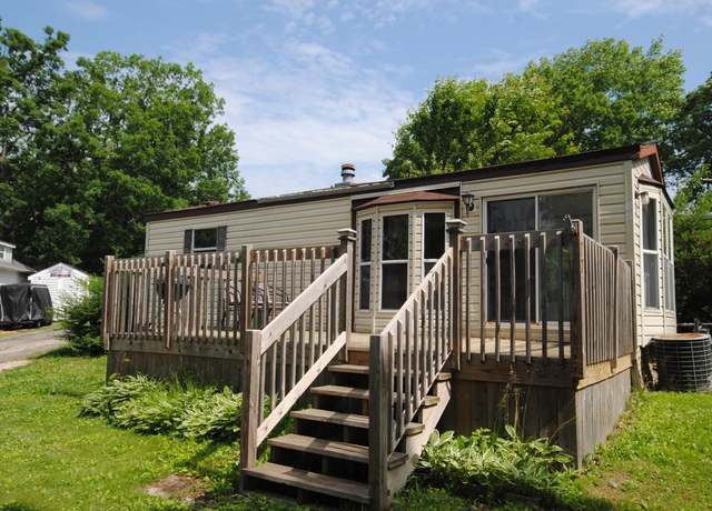 Property at W5229 Surfwood Dr #77, Elkhorn, WI 53121, 1 bed, 1 bath