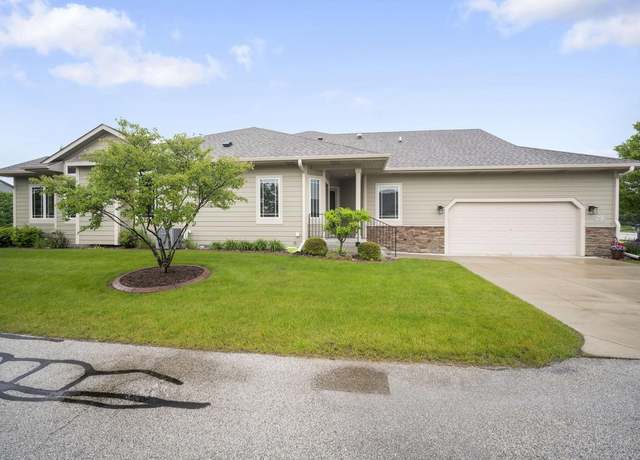Property at W207N16216 Elliot Dr, Jackson, WI 53037, 2 beds, 2 baths