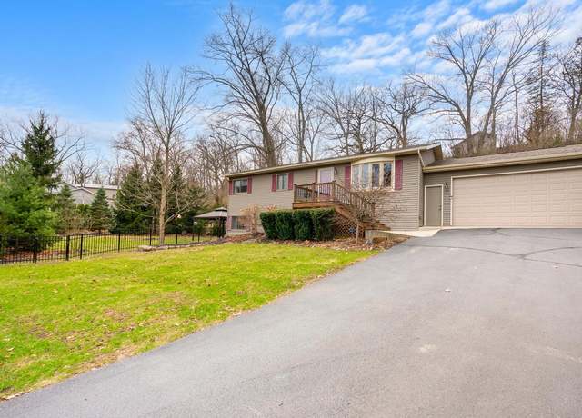 Property at 8238 Fishman Rd, Burlington, WI 53105, 4 beds, 3 baths