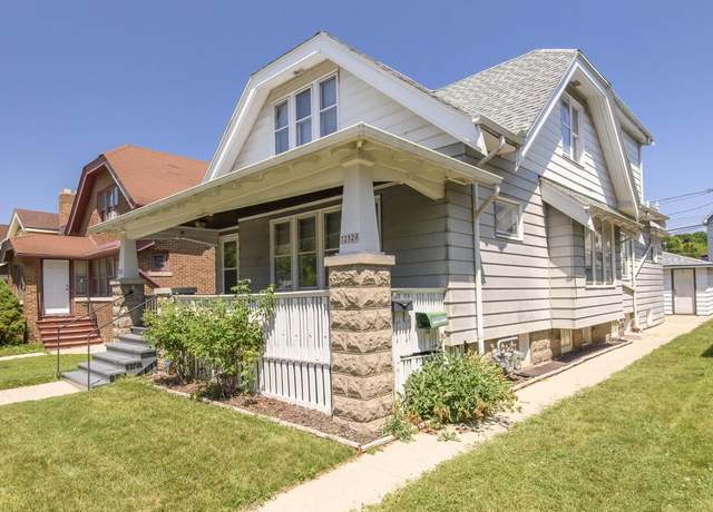 Property at 3250 N Doctor Lester Carter Drive North Dr Unit 3250A, Milwaukee, WI 53206, 5 beds, 2 baths