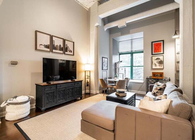 Property at 270 E Highland Ave #234, Milwaukee, WI 53202, 2 beds, 2 baths