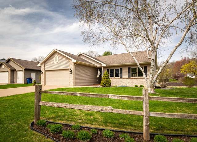 Property at 525 Eagle Ct, Onalaska, WI 54650, 4 beds, 3 baths