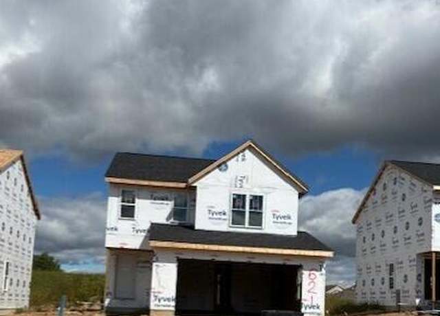 Property at 621 Belmont Dr, Watertown, WI 53094, 3 beds, 2.5 baths