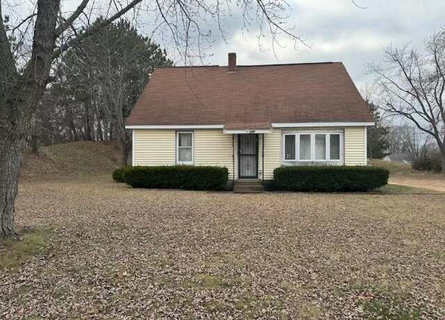 Property at N4923 East Ave, Onalaska, WI 54650, 3 beds, 3 baths