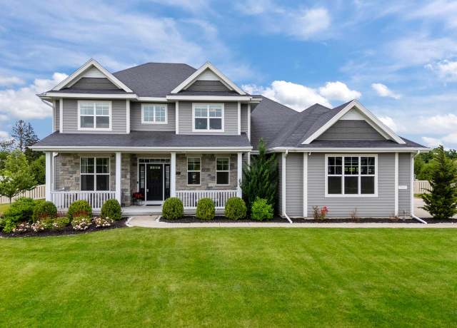 Property at 7845 W Mourning Dove Ln, Mequon, WI 53097, 5 beds, 4.5 baths