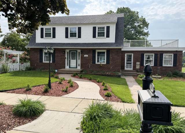 Property at 1503 Hollister Ave, Tomah, WI 54660, 4 beds, 2.5 baths